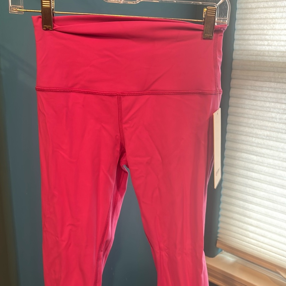 Lululemon Align Crop23” HR